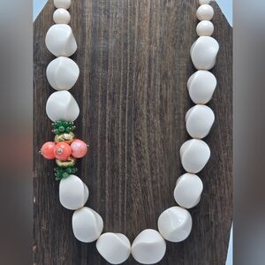 Lydell NYC Faux Coral Jade Necklace Beaded Lucite Statement Costume Fashion VTG